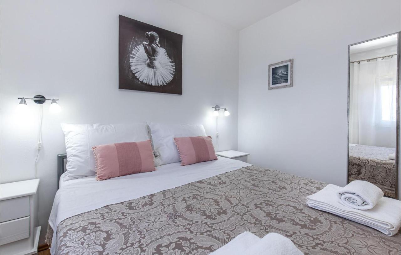 Amazing Apartment In Kostrena With 1 Bedrooms And Wifi Zewnętrze zdjęcie